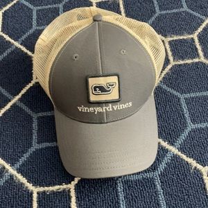 Vineyard Vines hat